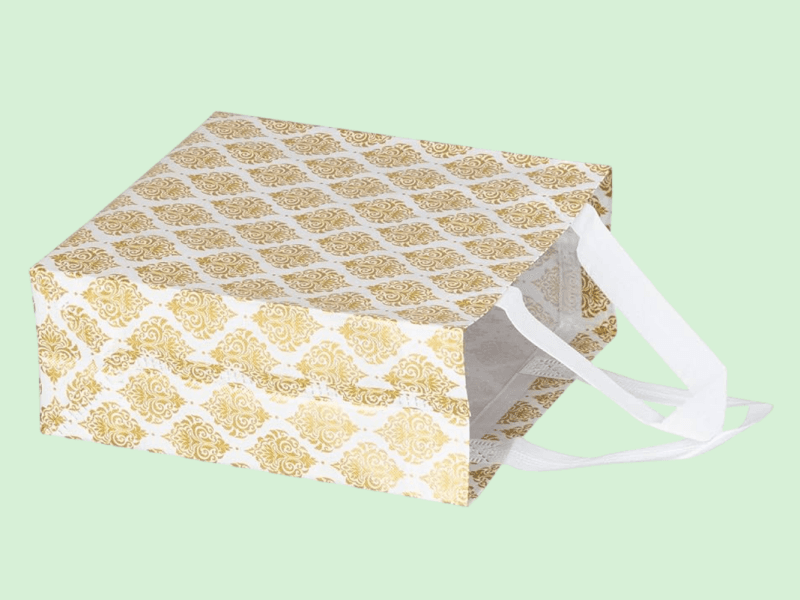 Fancy Gifting Carry Bags in Nonwoven - Small | Big/Small 3